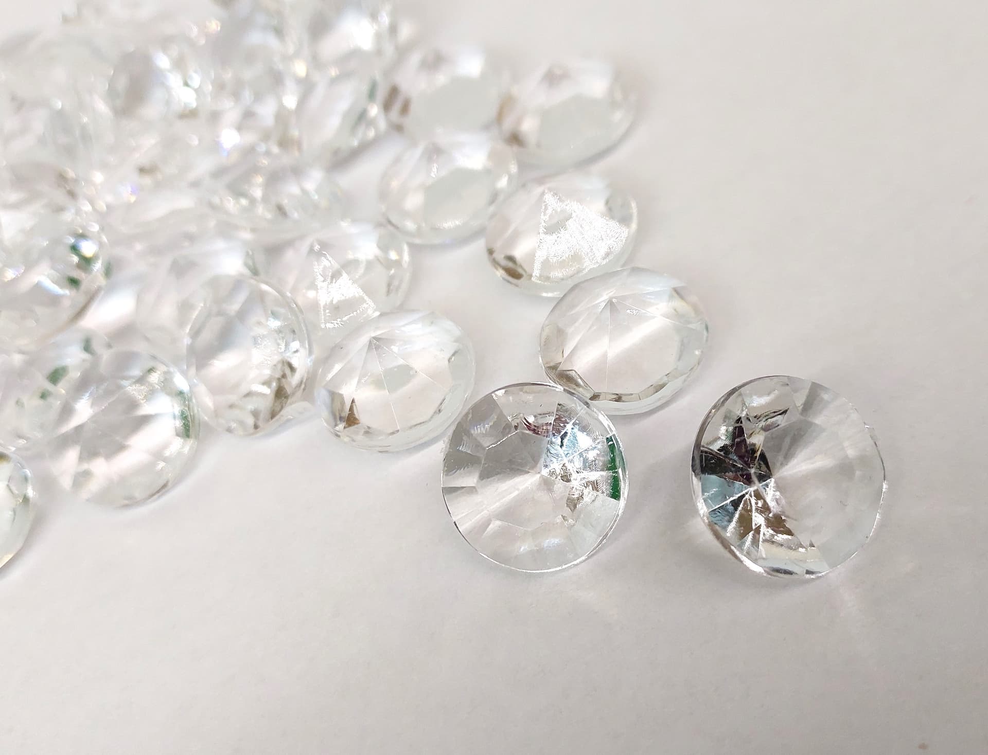 Diamenty akrylowe 16 mm - 50 g/47 szt.